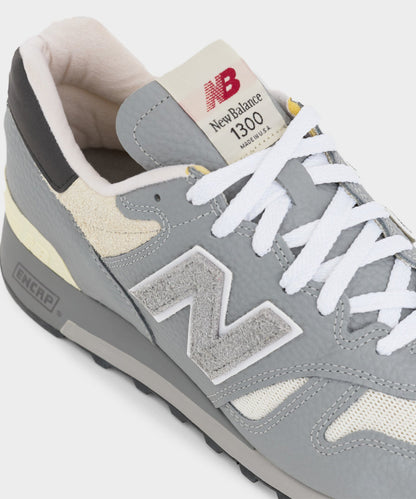 New Balance 1300 Sneaker